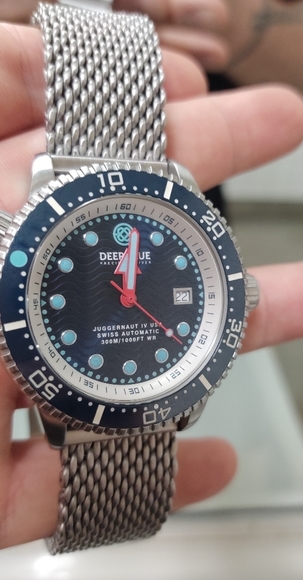 deep blue dive watch